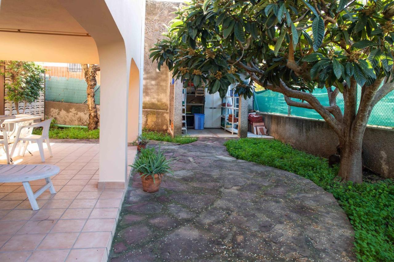 Florit Flats - The Orange Lemon Tree House