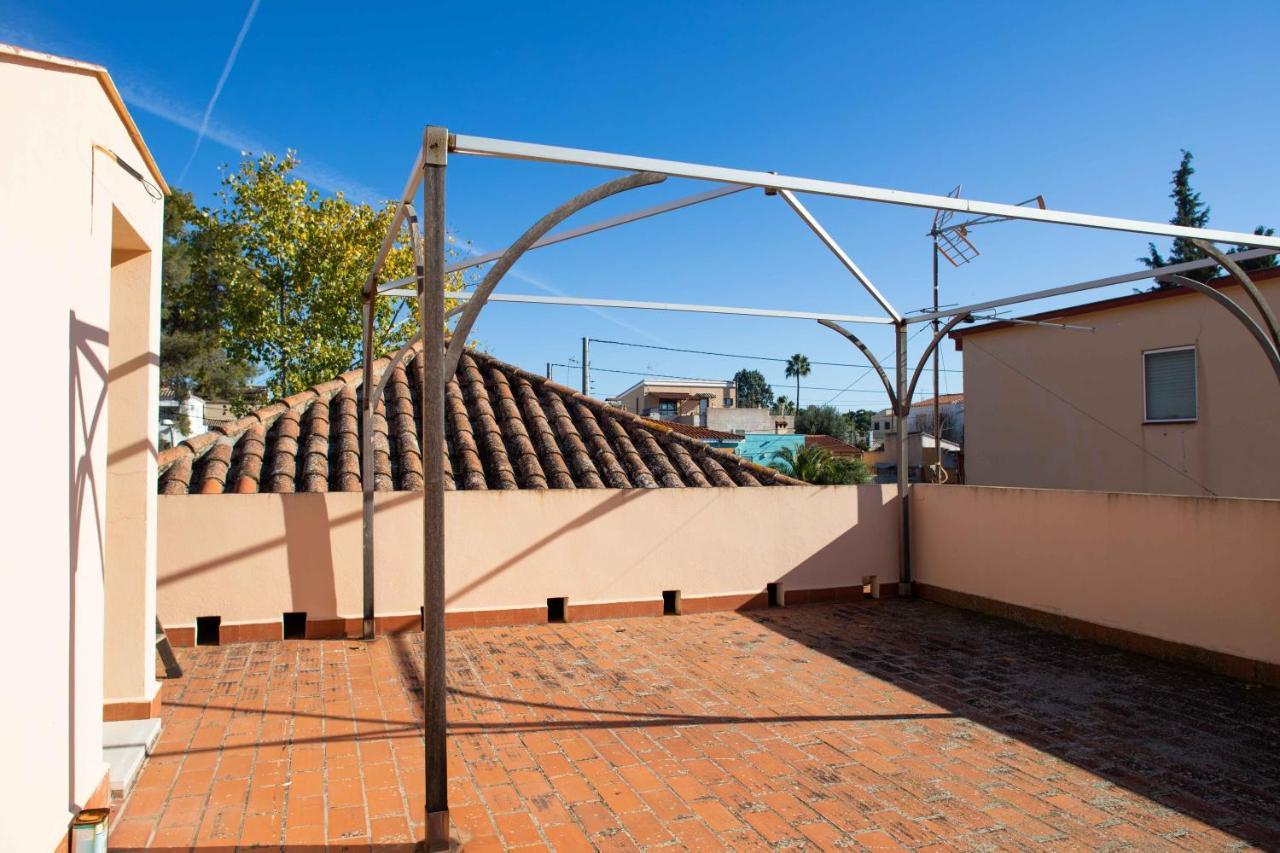 Florit Flats - The Orange Lemon Tree House